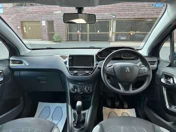 Used Peugeot 208 2015 for sale - 75520408: Photo