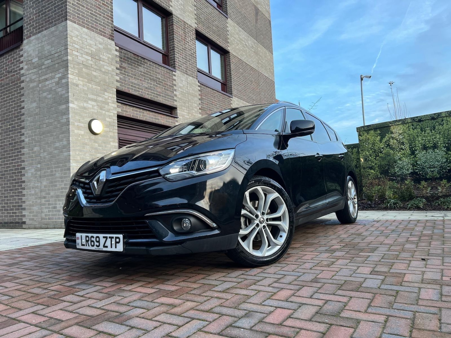 Used Renault Grand Scenic 2019 for sale - 77029252: Photo 13