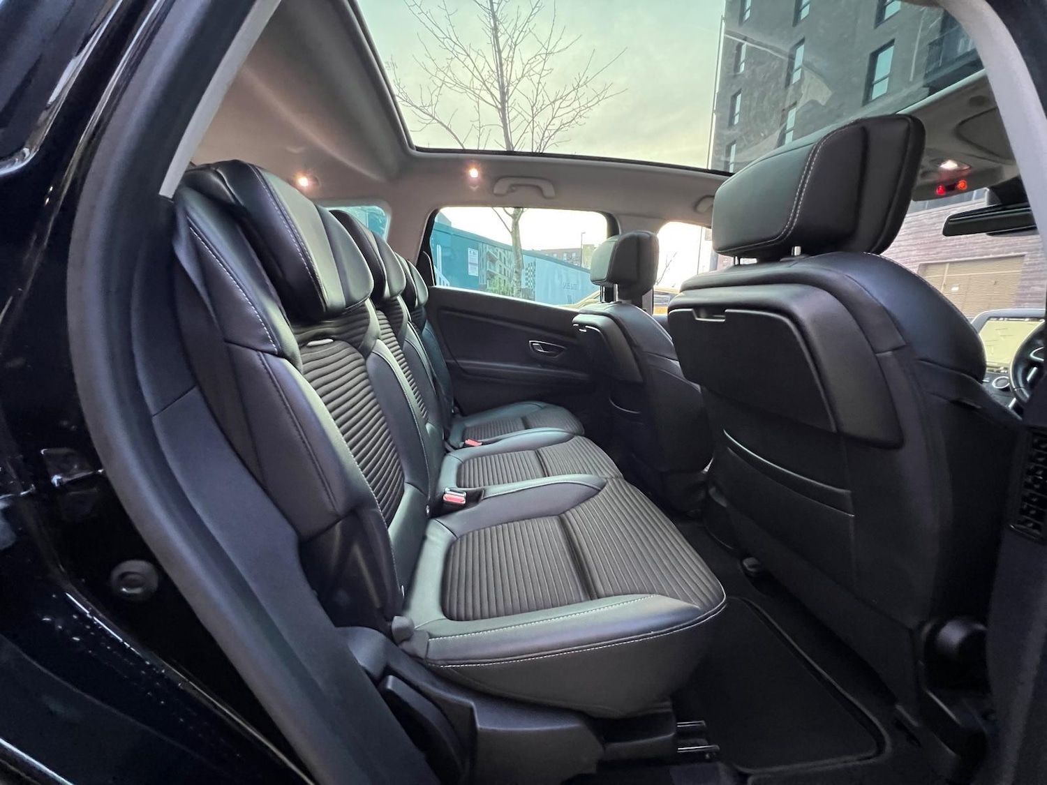 Used Renault Grand Scenic 2019 for sale - 77029252: Photo 19