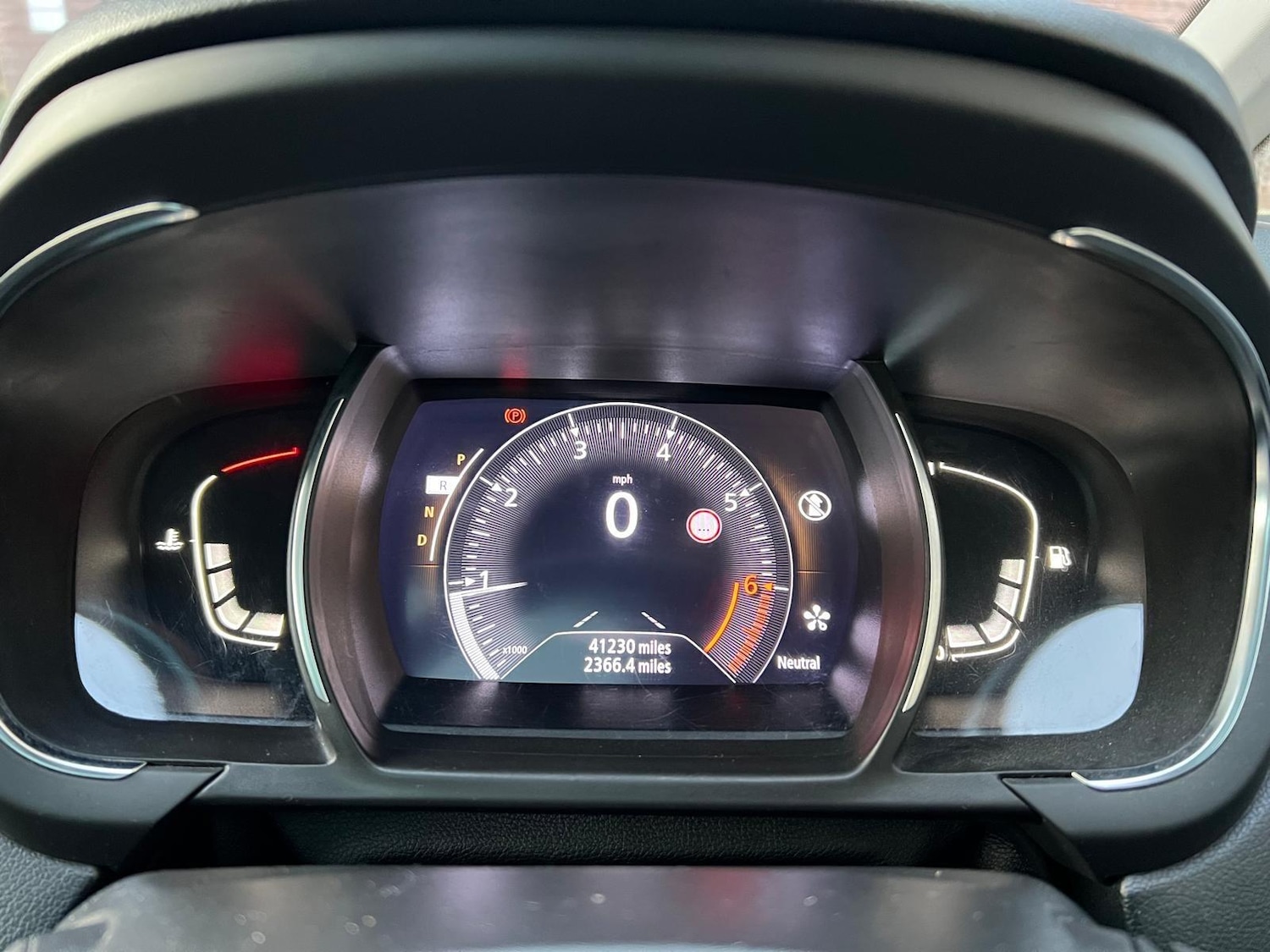 Used Renault Grand Scenic 2019 for sale - 77029252: Photo 23