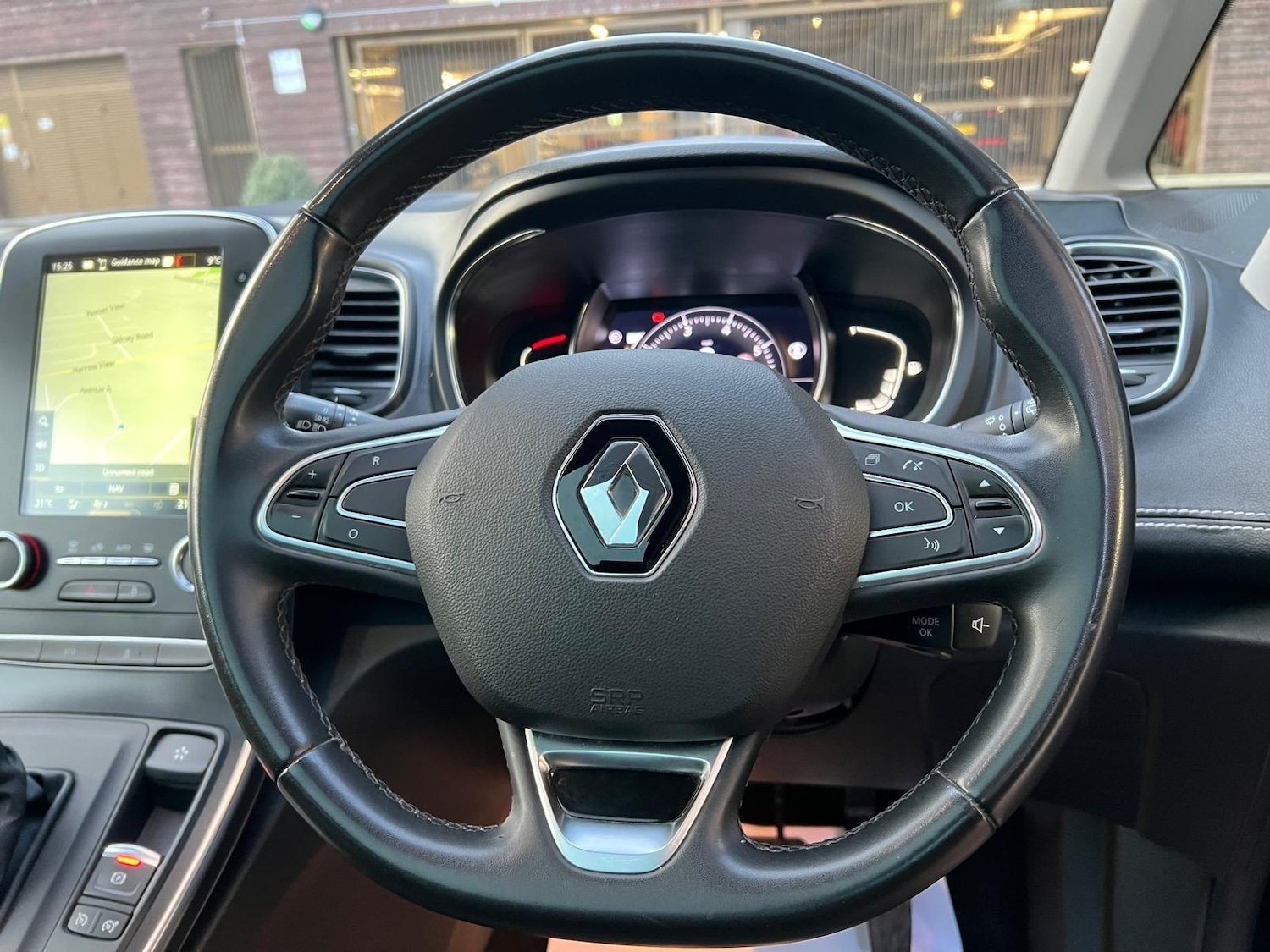 Used Renault Grand Scenic 2019 for sale - 77029252: Photo 25