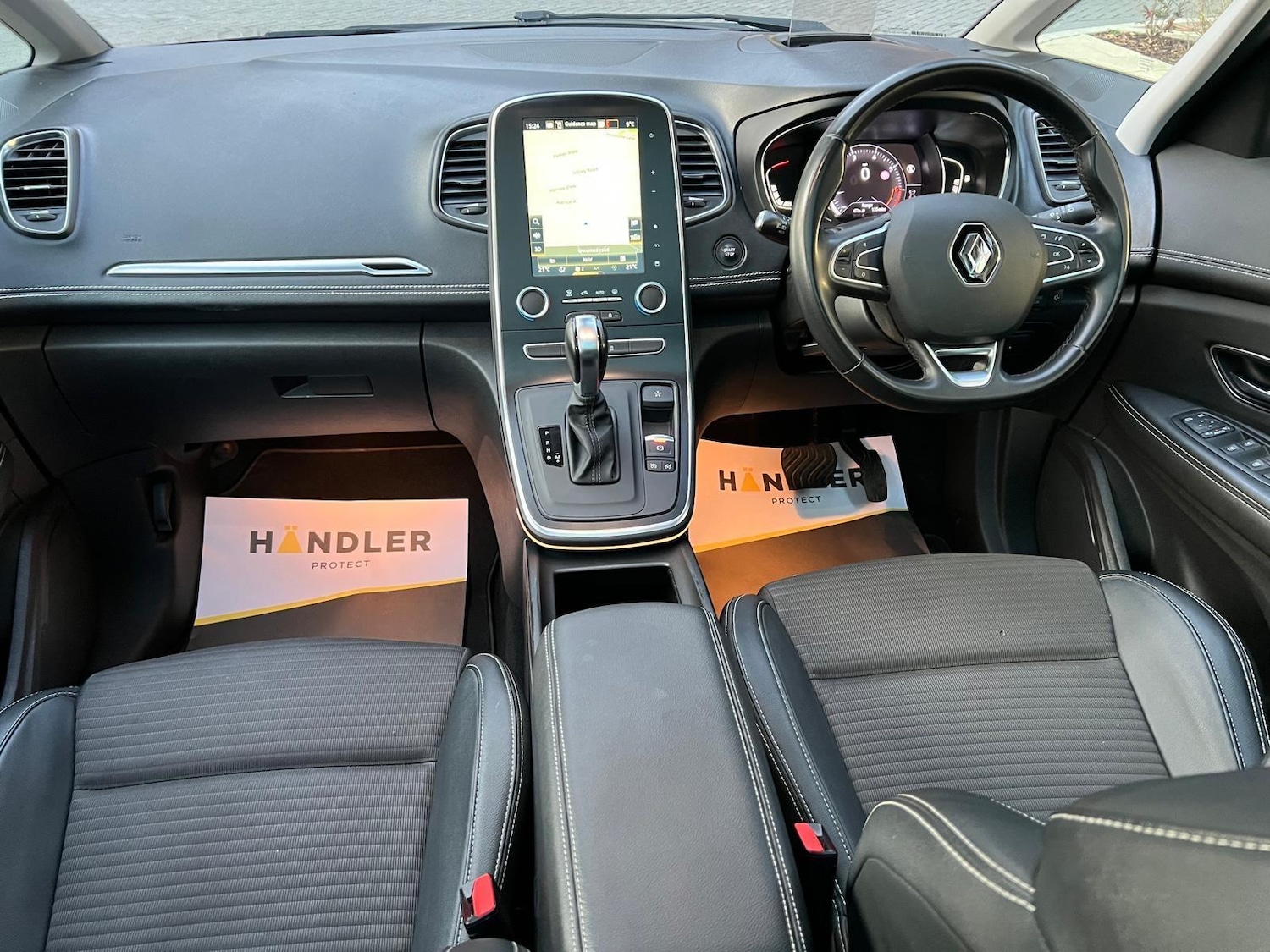 Used Renault Grand Scenic 2019 for sale - 77029252: Photo 3