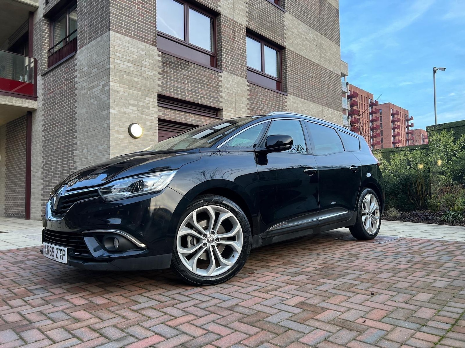 Used Renault Grand Scenic 2019 for sale - 77029252: Photo 8