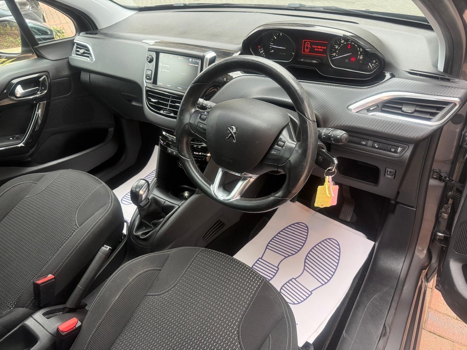 Used Peugeot 208 2019 for sale - 76388646: Photo 16