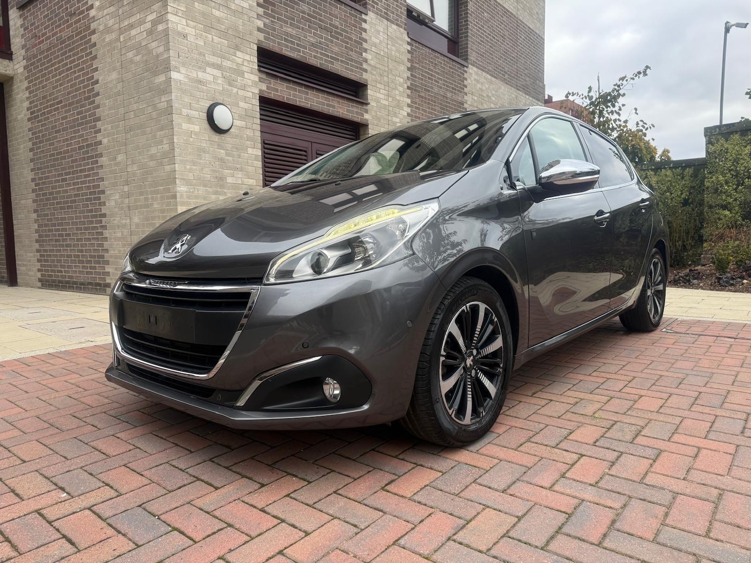 Used Peugeot 208 2019 for sale - 76388646: Photo 2