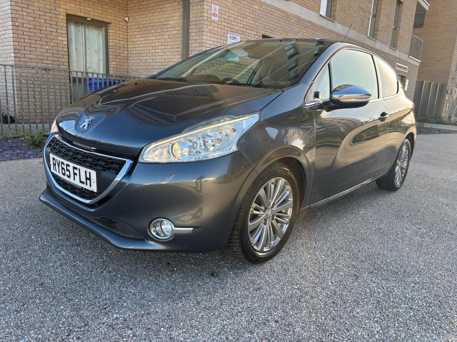 Used Peugeot 208 2016 for sale - 77924888: Photo 16