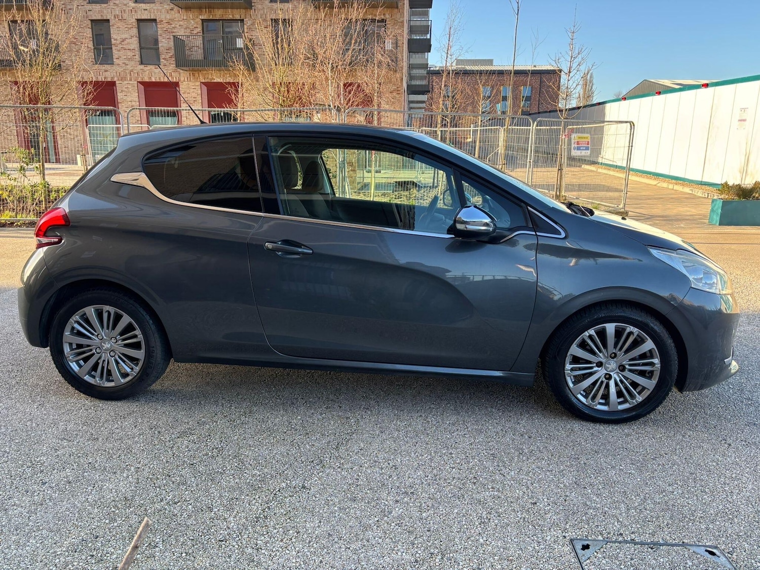 Used Peugeot 208 2016 for sale - 77924888: Photo 25