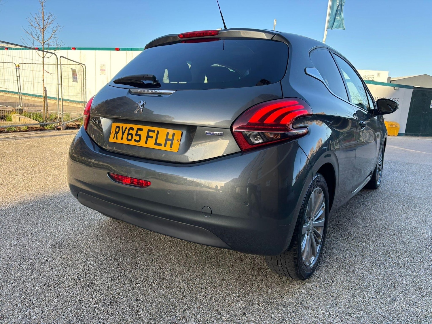Used Peugeot 208 2016 for sale - 77924888: Photo 26