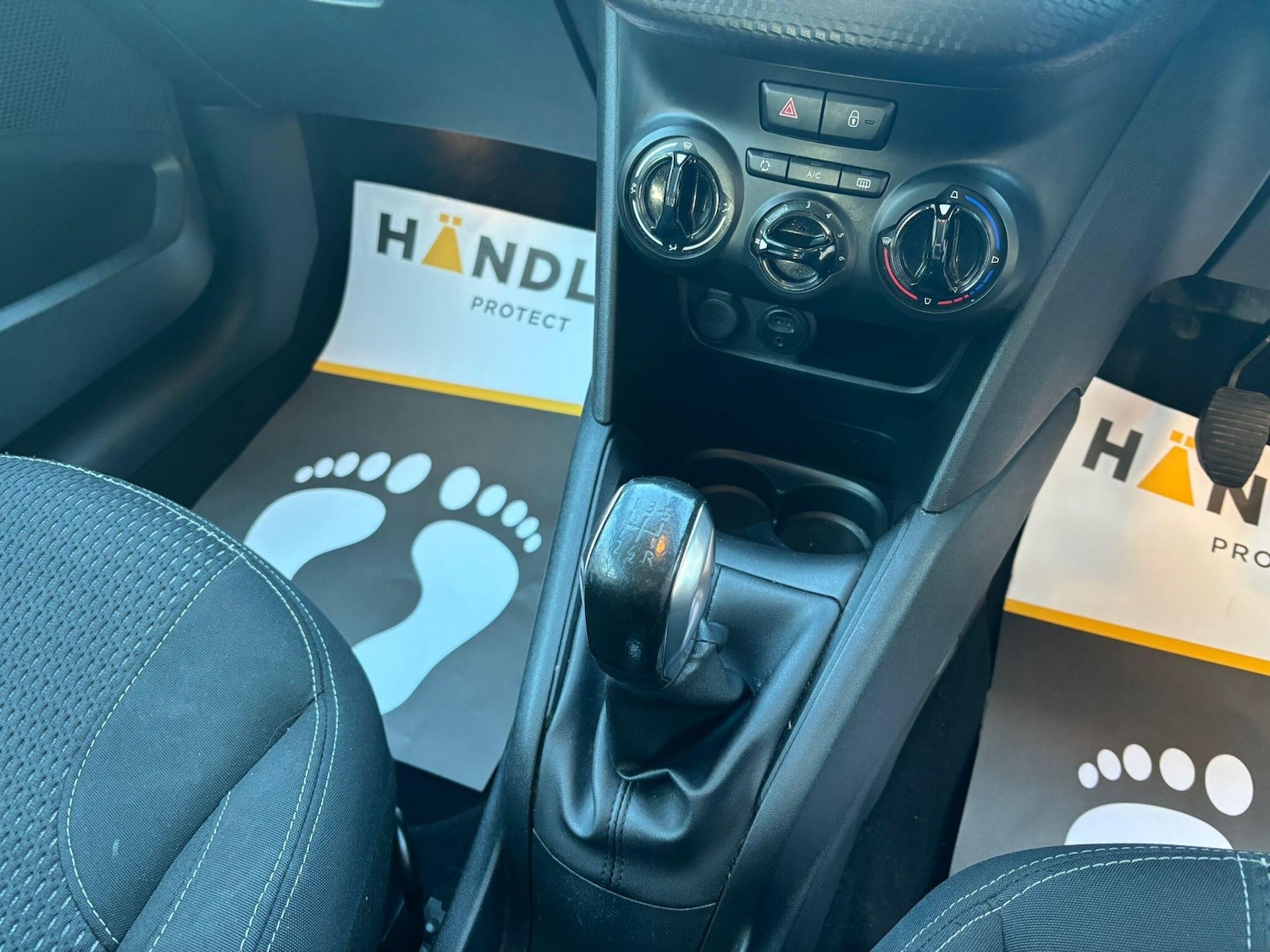 Used Peugeot 208 2016 for sale - 77924888: Photo 30