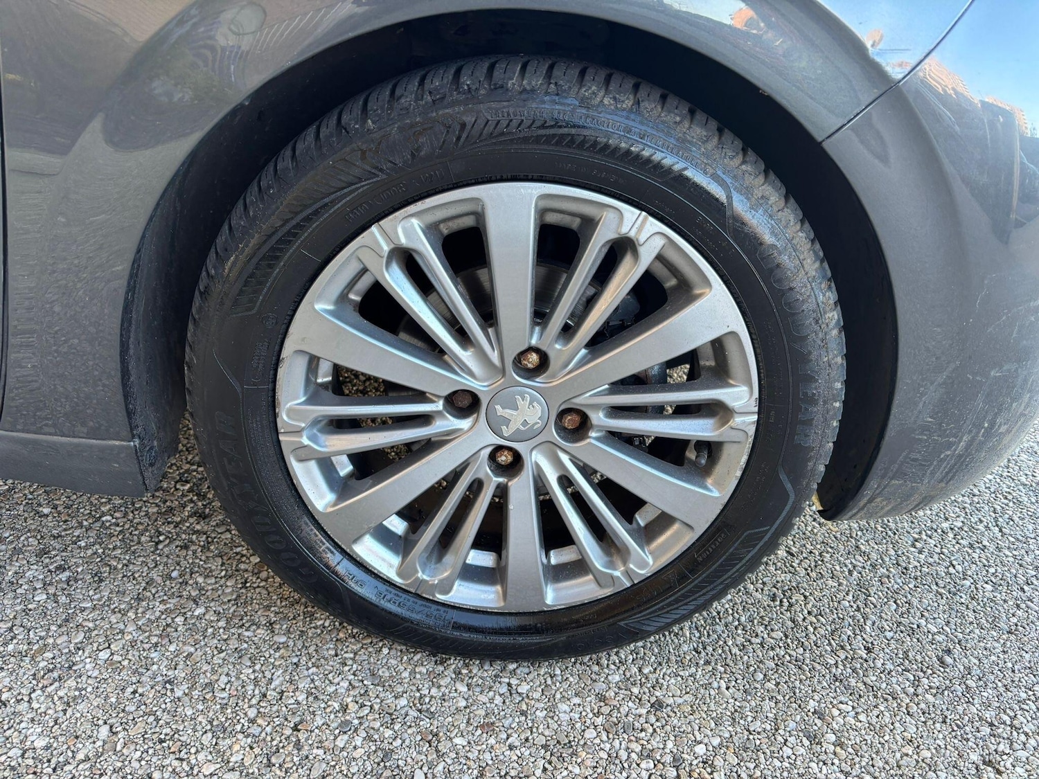 Used Peugeot 208 2016 for sale - 77924888: Photo 38