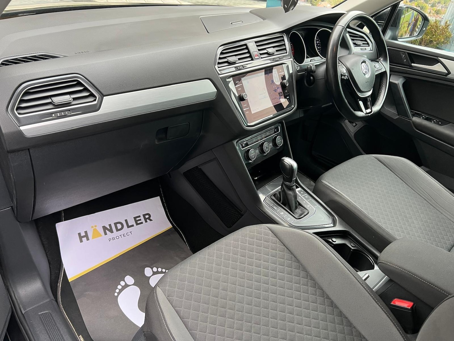 Used Volkswagen Tiguan 2019 for sale - 76976852: Photo 4