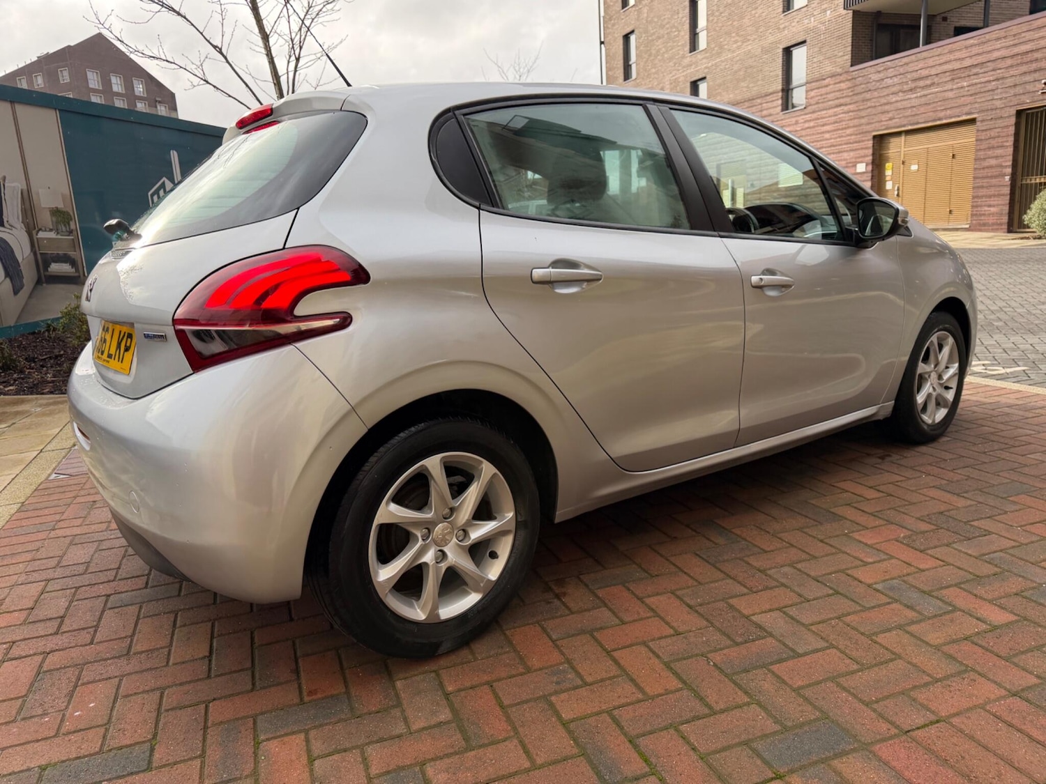 Used Peugeot 208 2017 for sale - 77306135: Photo 14