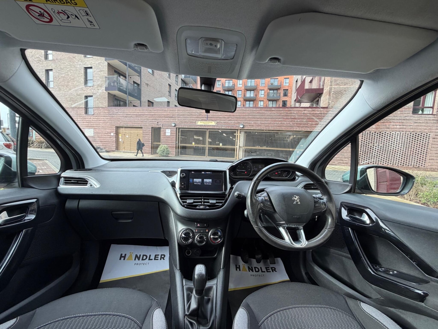 Used Peugeot 208 2017 for sale - 77306135: Photo 21