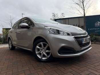 Used Peugeot 208 2017 for sale - 77306135: Photo