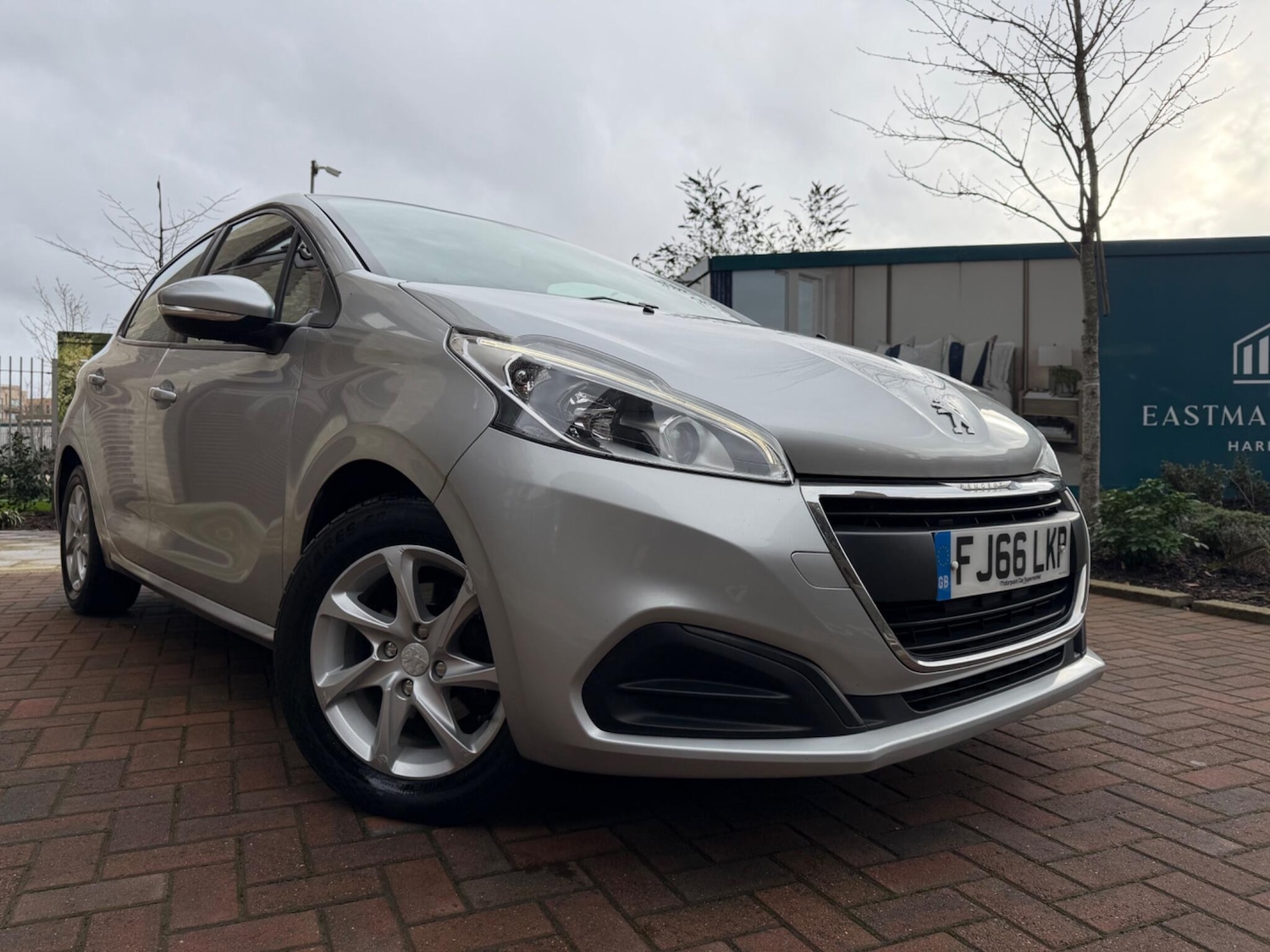 Used Peugeot 208 2017 for sale - 77306135: Photo 4