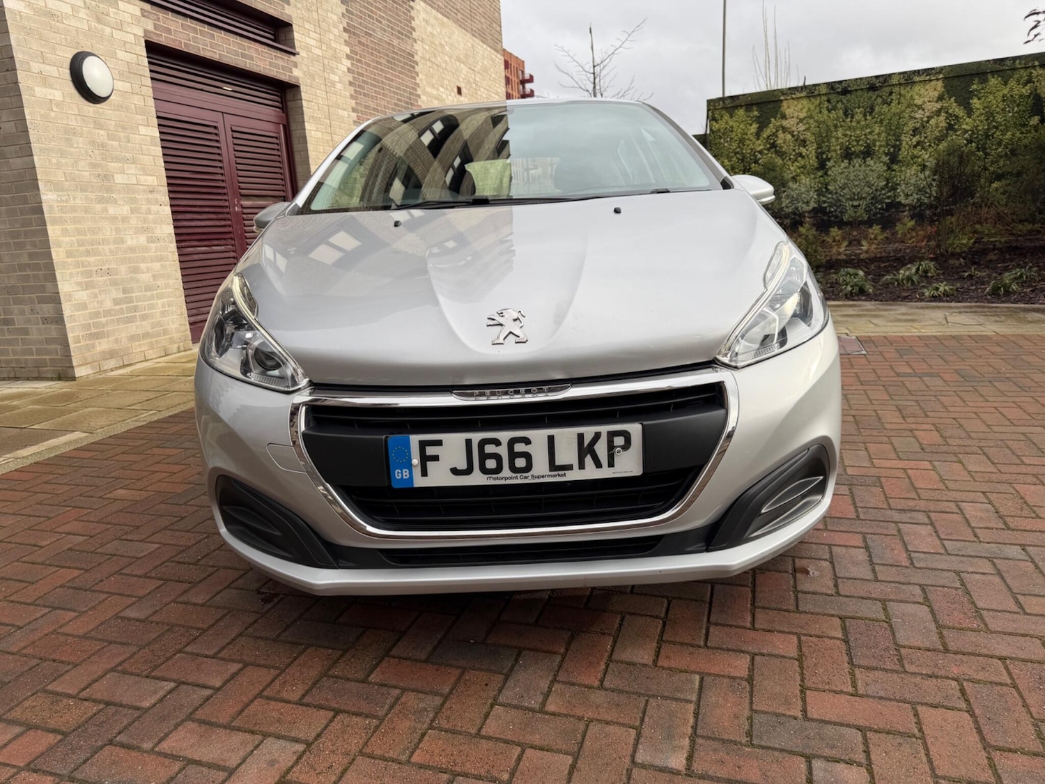 Used Peugeot 208 2017 for sale - 77306135: Photo 6