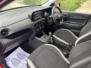 Used Hyundai i10 2024 for sale - 78662002: Photo
