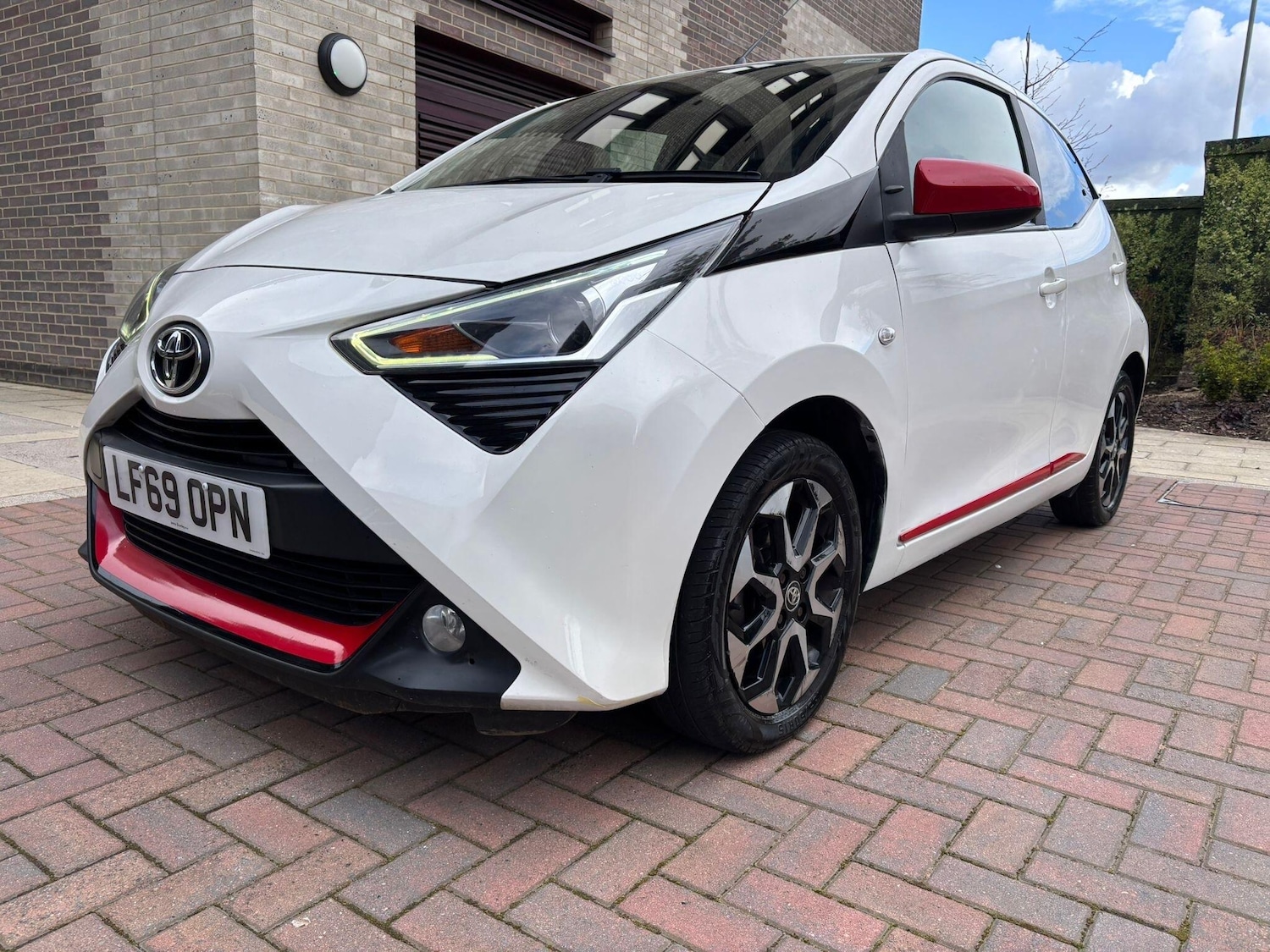 Used Toyota AYGO for sale - 78057887: Photo 15