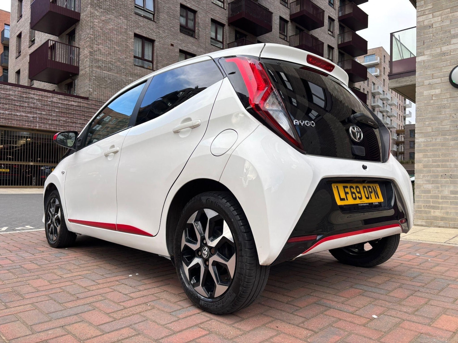 Used Toyota AYGO for sale - 78057887: Photo 18