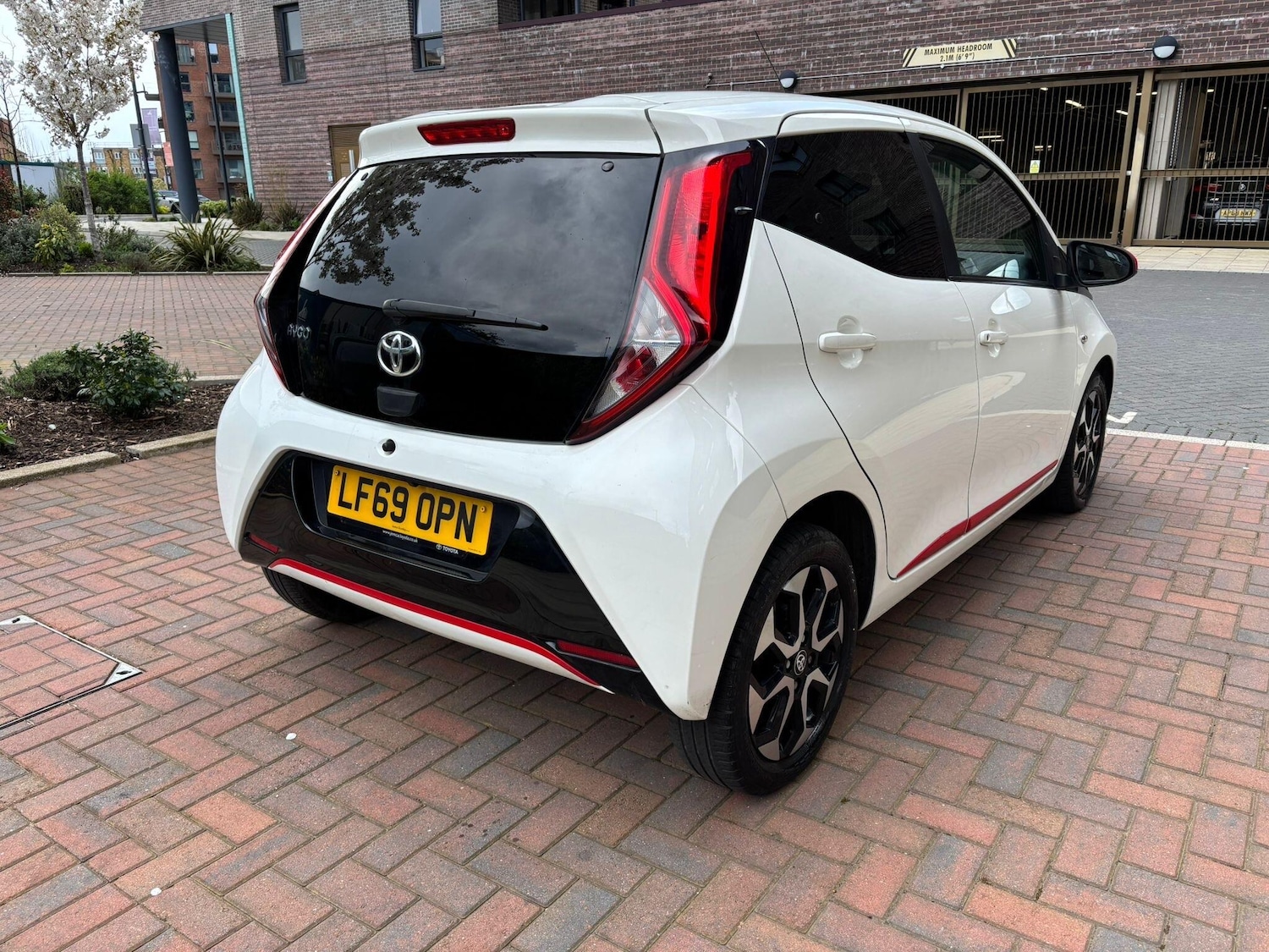 Used Toyota AYGO for sale - 78057887: Photo 28