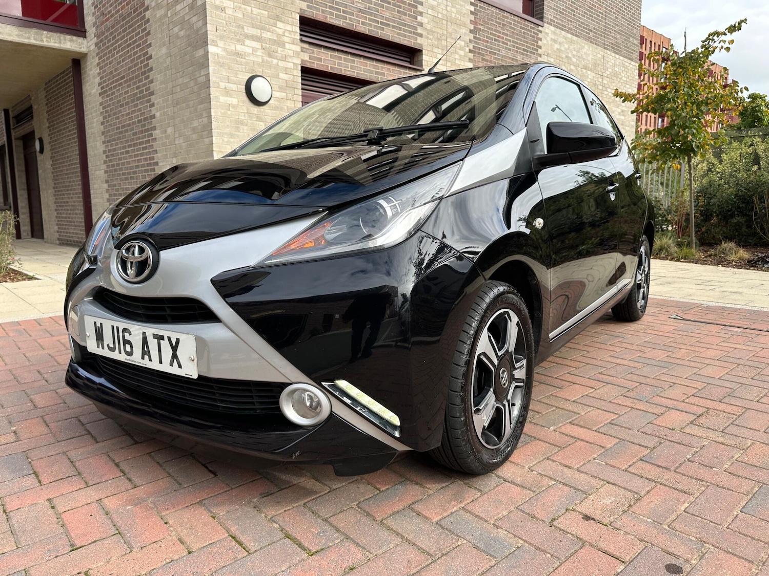 Used Toyota AYGO 2016 for sale - 76295483: Photo 14