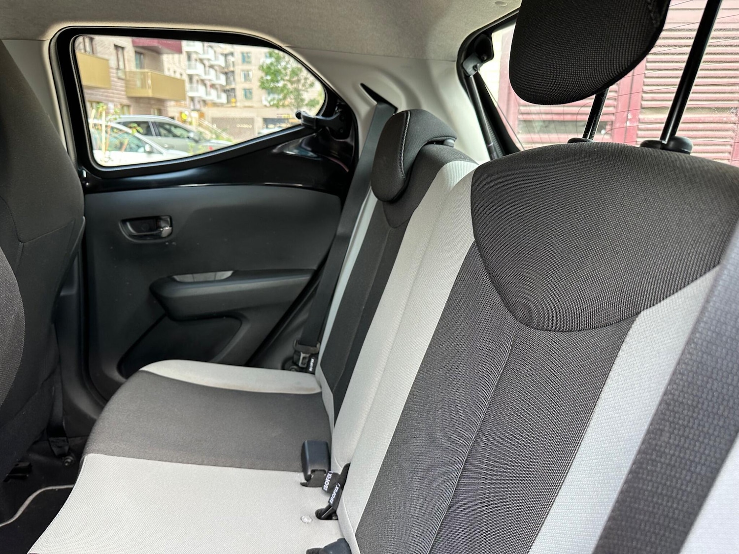 Used Toyota AYGO 2016 for sale - 76295483: Photo 26