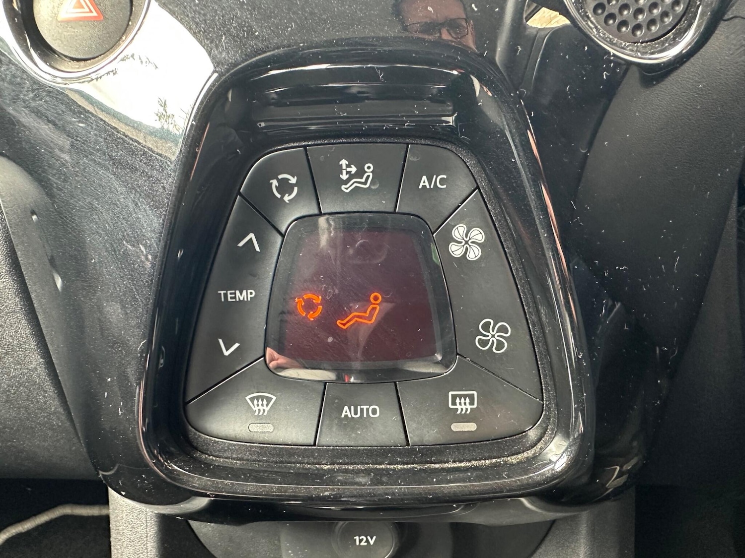 Used Toyota AYGO 2016 for sale - 76295483: Photo 27