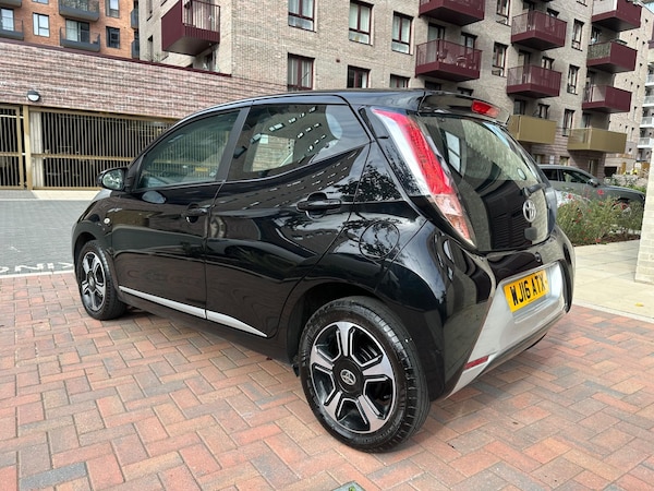Used Toyota AYGO 2016 for sale - 76295483: Photo 2