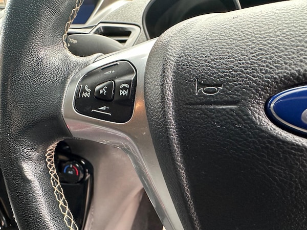 Used Ford Fiesta 2016 for sale - 74750725: Photo 28
