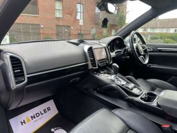 Used Porsche Cayenne 2017 for sale - 73177195: Photo