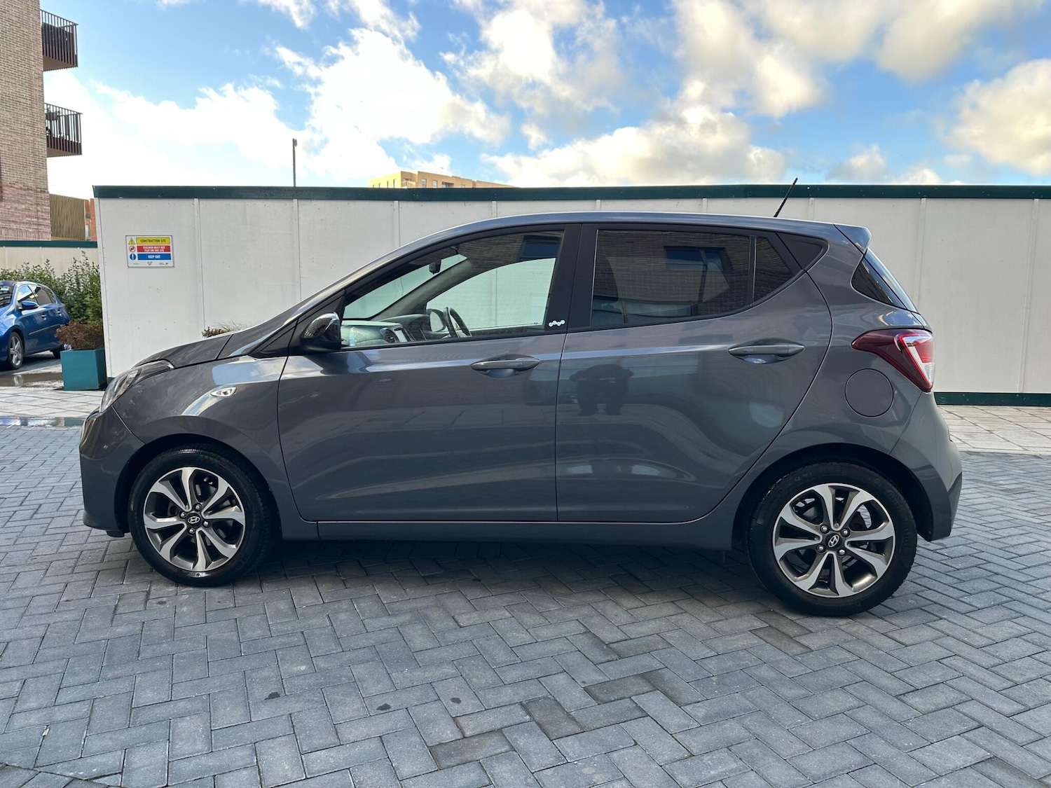 Used Hyundai i10 2020 for sale - 76671187: Photo 12