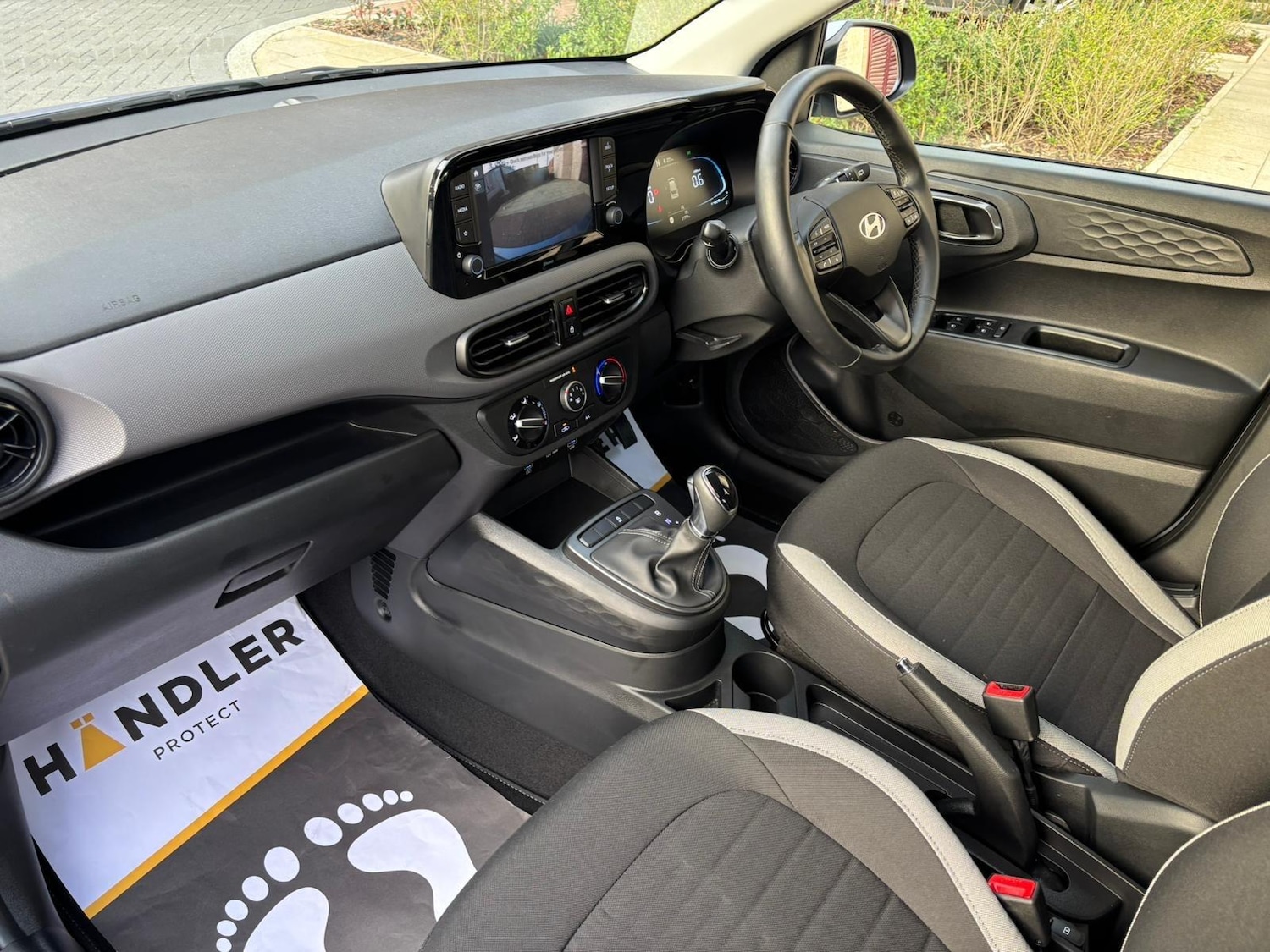 Used Hyundai i10 for sale - 77768053: Photo 51