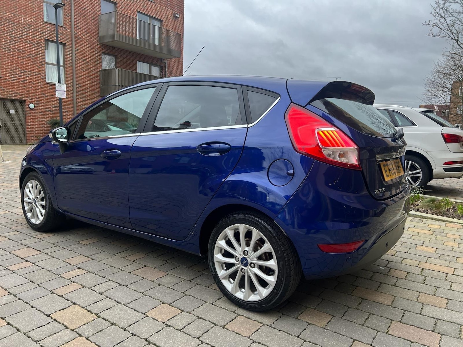 Used Ford Fiesta for sale - 76996044: Photo 2