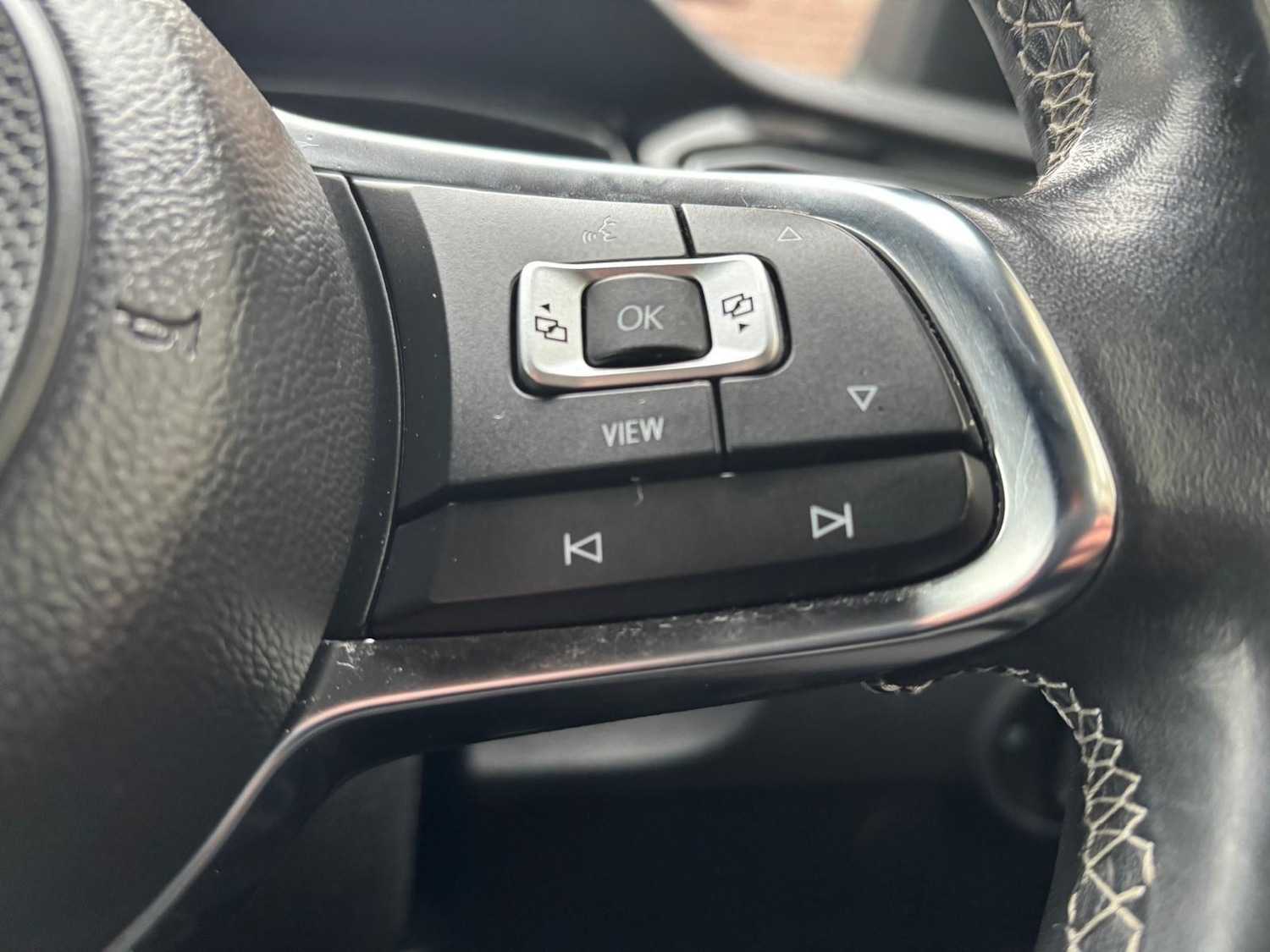 Used Volkswagen T-Roc 2020 for sale - 77597908: Photo 40