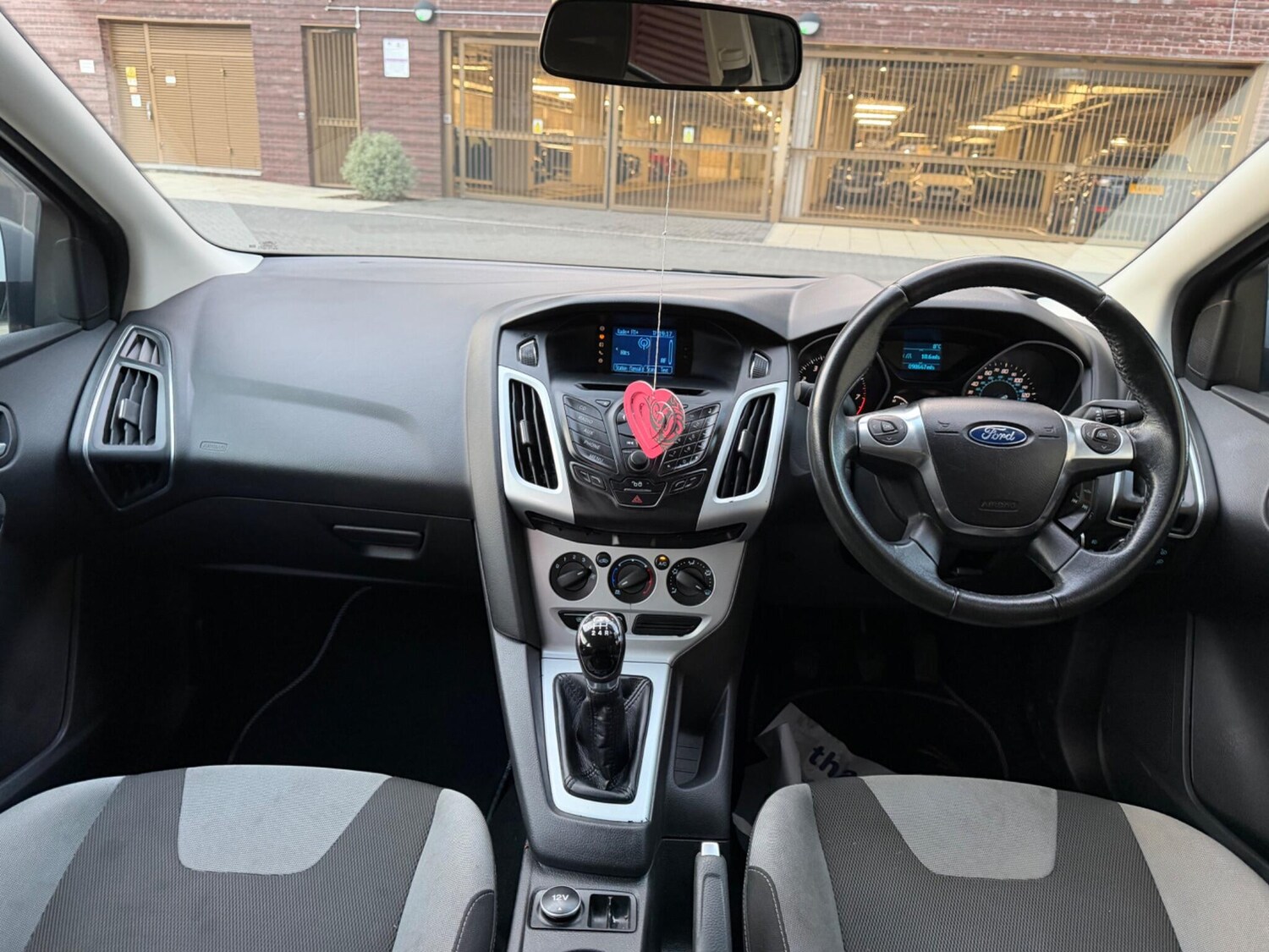 Used Ford Focus 2012 for sale - 77344485: Photo 4