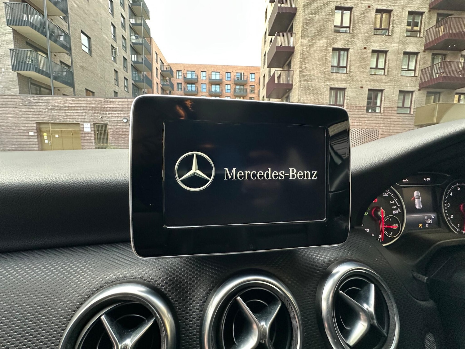 Used Mercedes-Benz A-Class 2018 for sale - 76094298: Photo 33