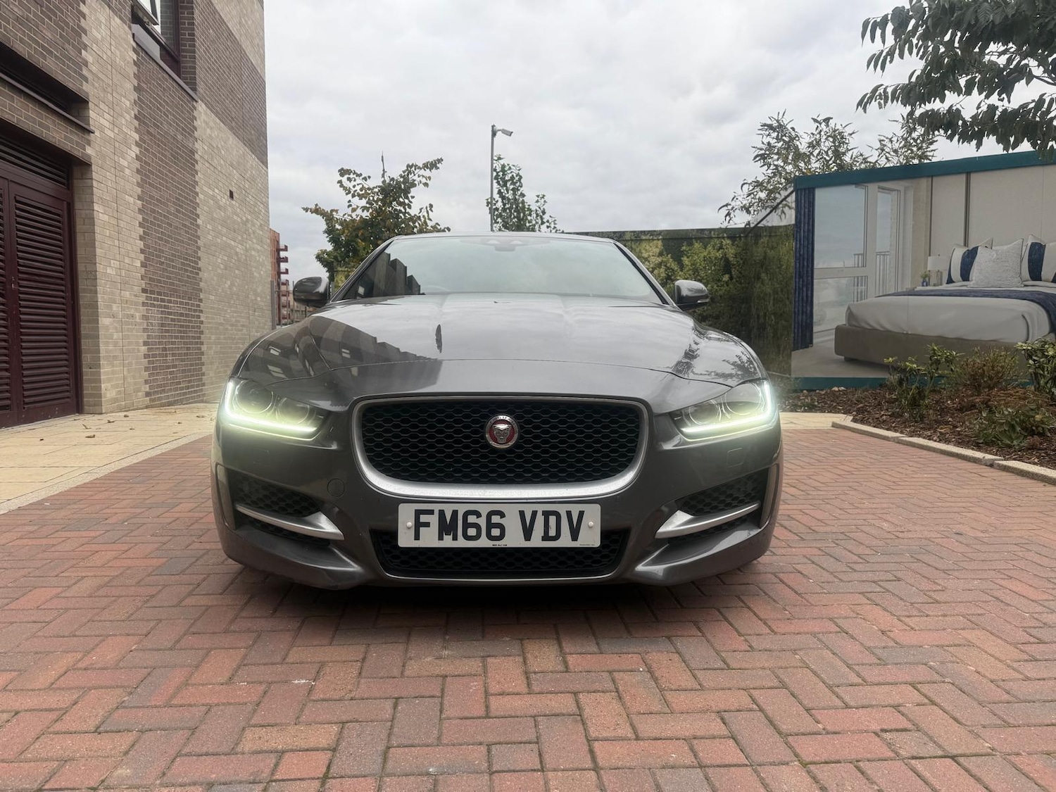Used Jaguar XE 2017 for sale - 76307639: Photo 14