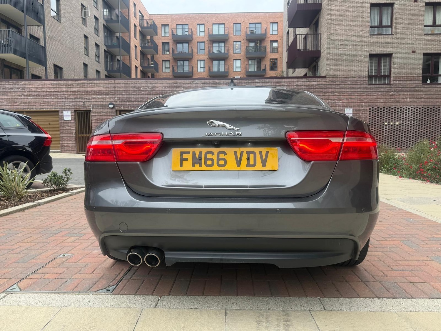 Used Jaguar XE 2017 for sale - 76307639: Photo 17