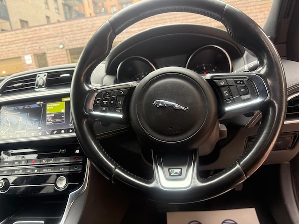 Used Jaguar XE 2017 for sale - 76307639: Photo 18