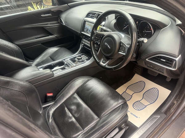 Used Jaguar XE 2017 for sale - 76307639: Photo 24