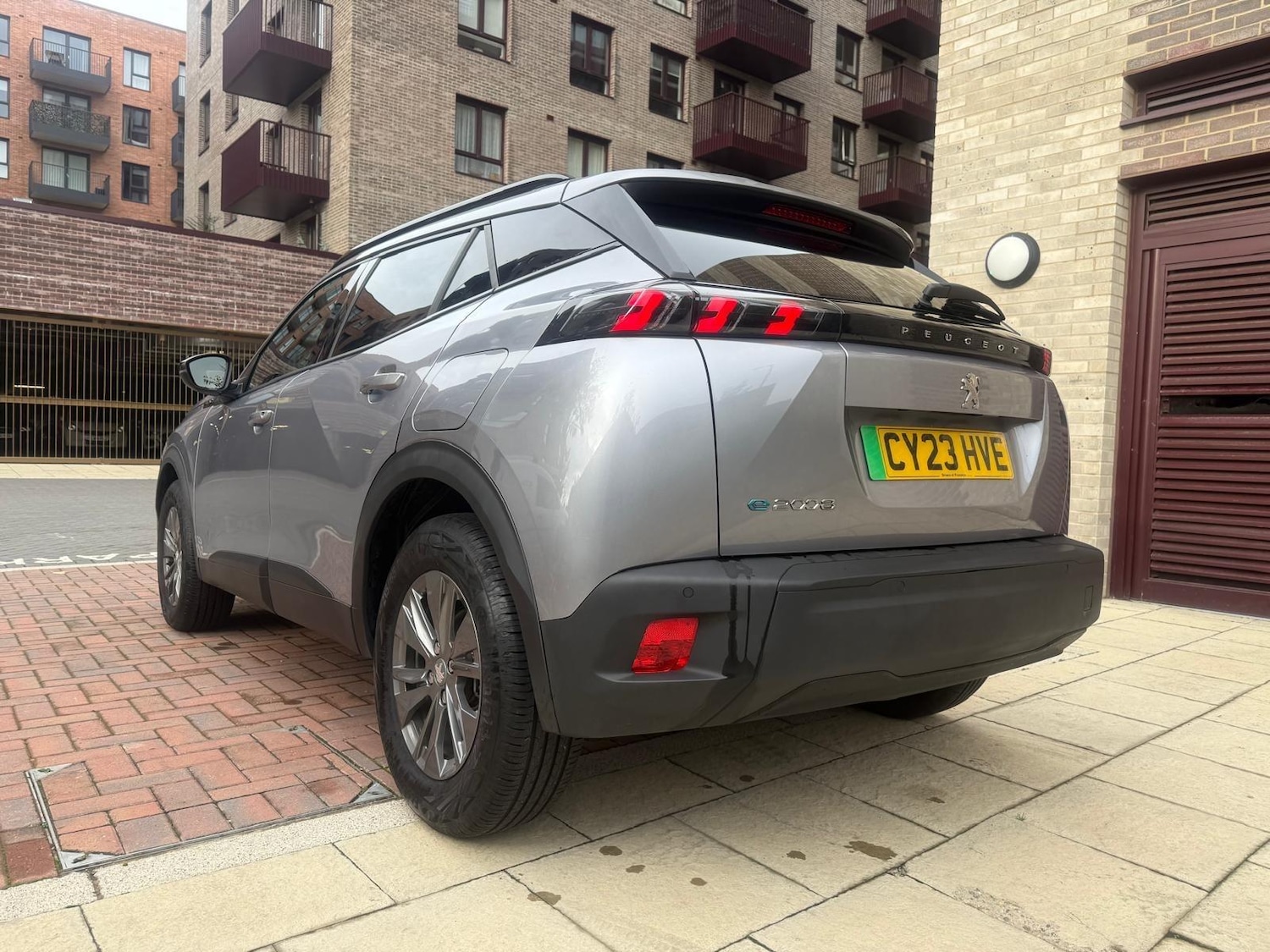 Used Peugeot 2008 2023 for sale - 76499787: Photo 2