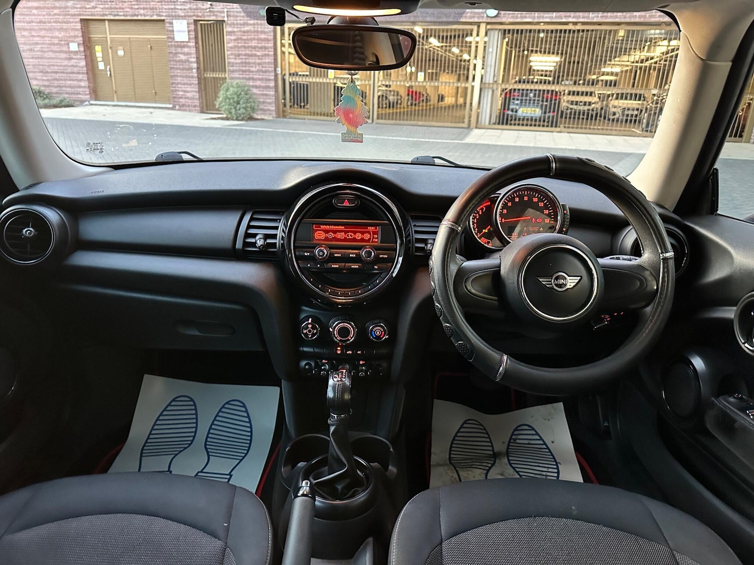 Used MINI Hatch 2015 for sale - 76657884: Photo 4