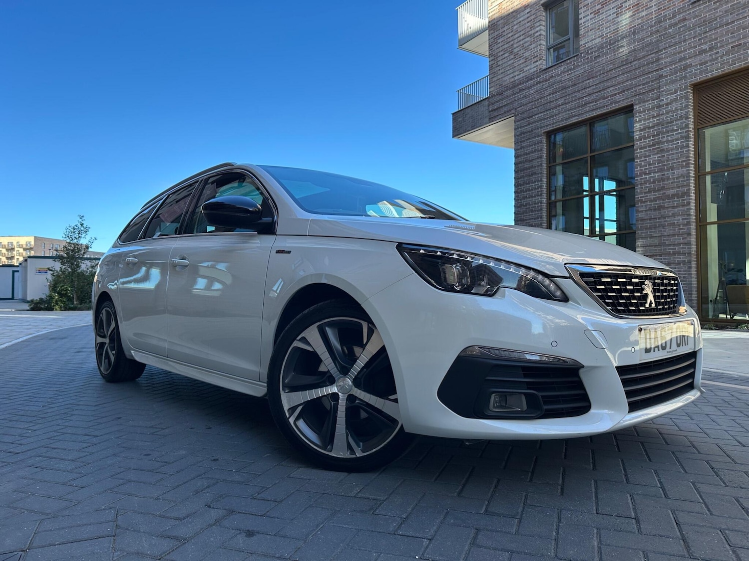 Used Peugeot 308 SW 2017 for sale - 76159199: Photo 10