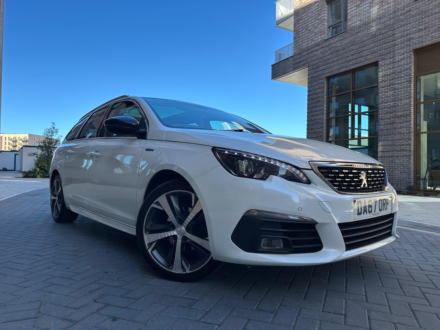 Used Peugeot 308 SW 2017 for sale - 76159199: Photo 11