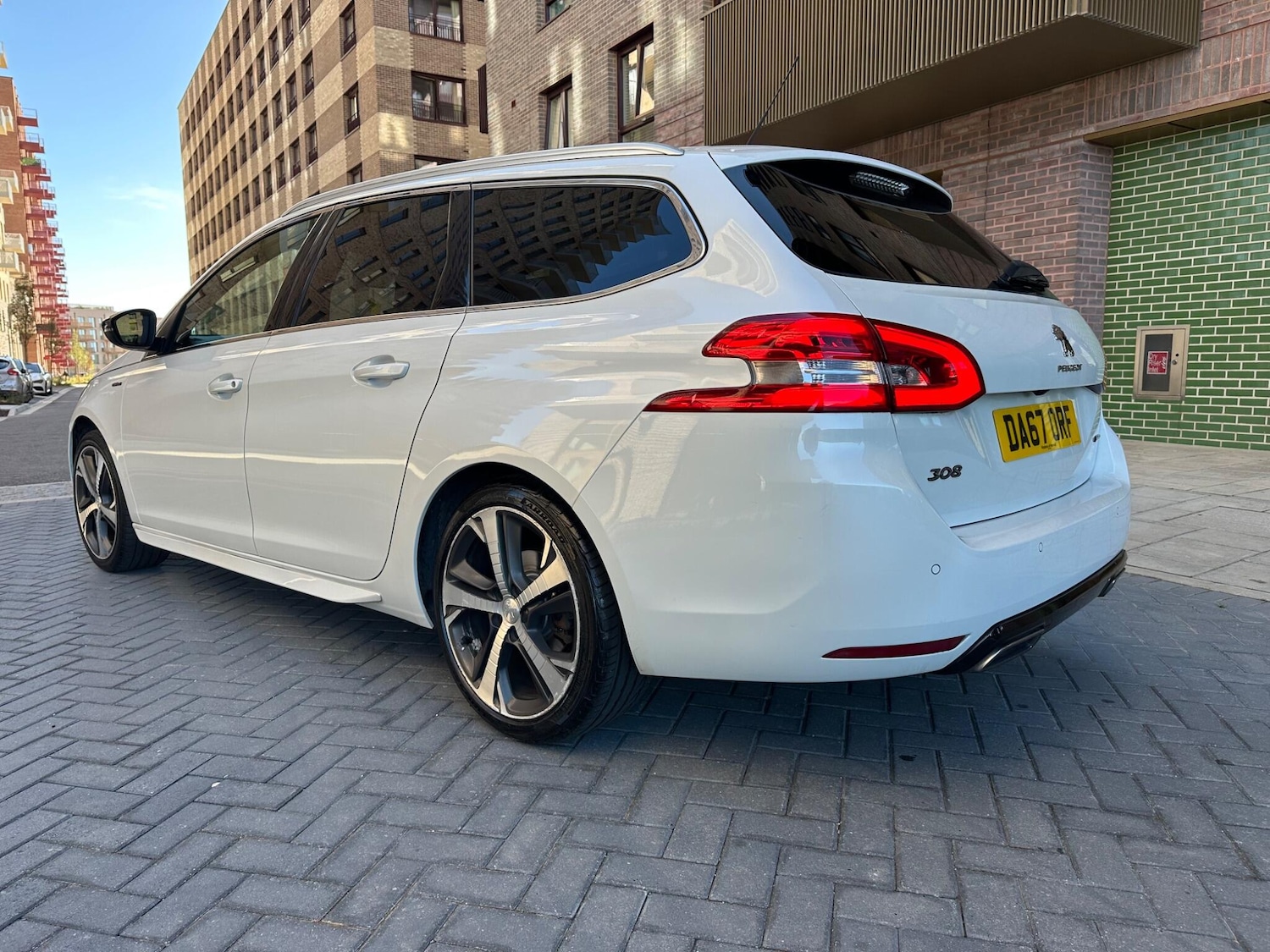 Used Peugeot 308 SW 2017 for sale - 76159199: Photo 2