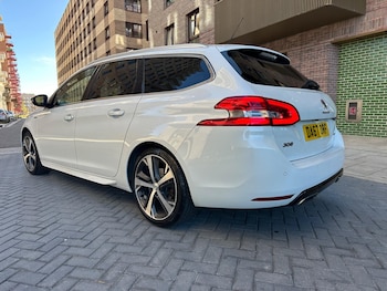 Used Peugeot 308 SW 2017 for sale - 76159199: Photo 2