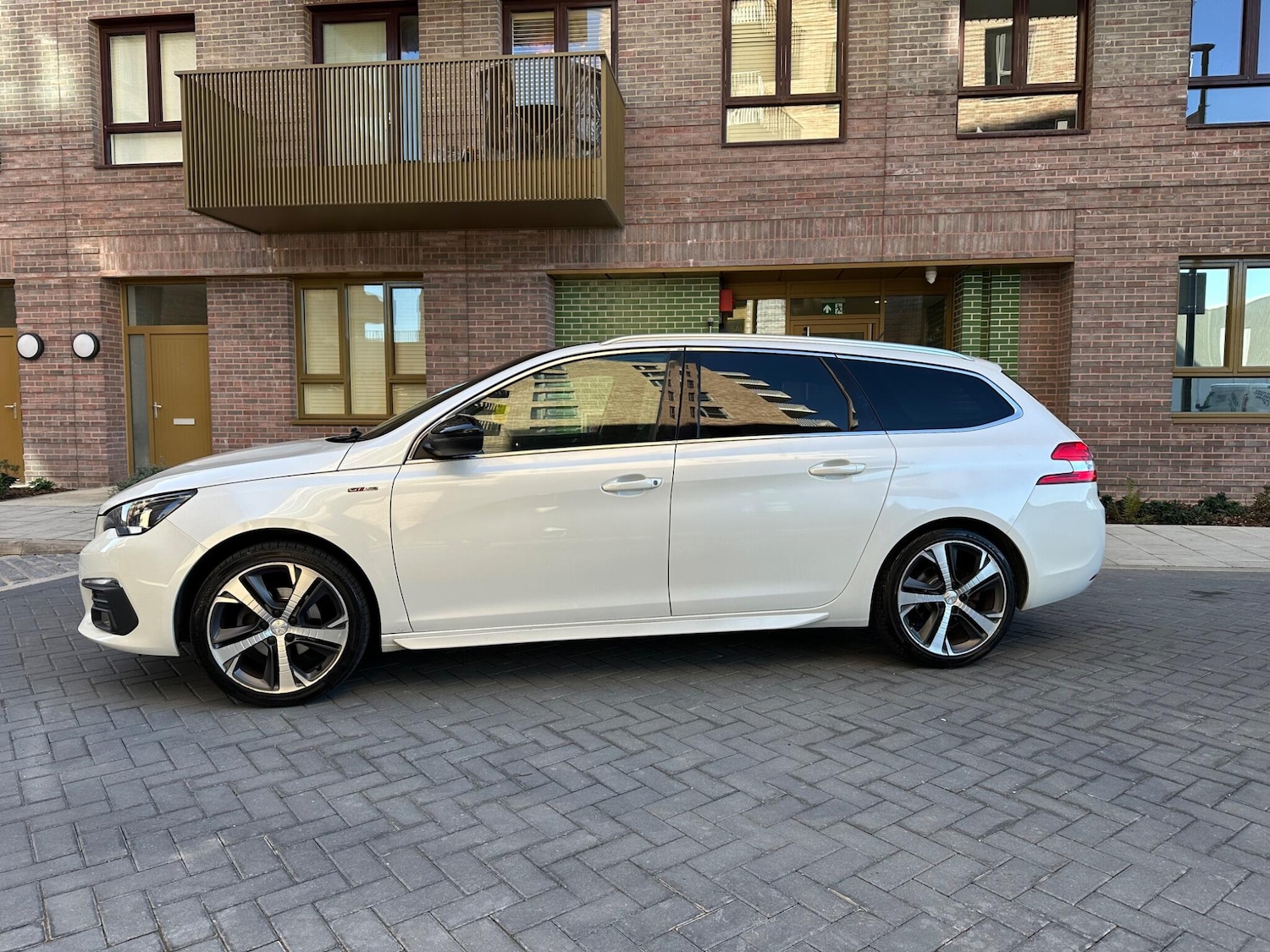 Used Peugeot 308 SW 2017 for sale - 76159199: Photo 8