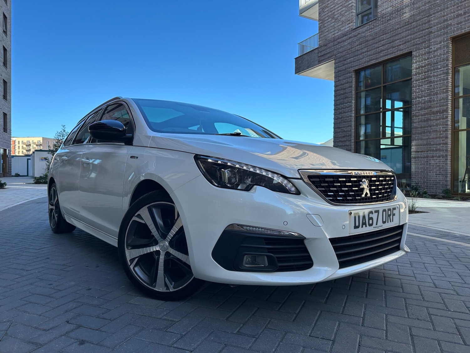 Used Peugeot 308 SW 2017 for sale - 76159199: Photo 9