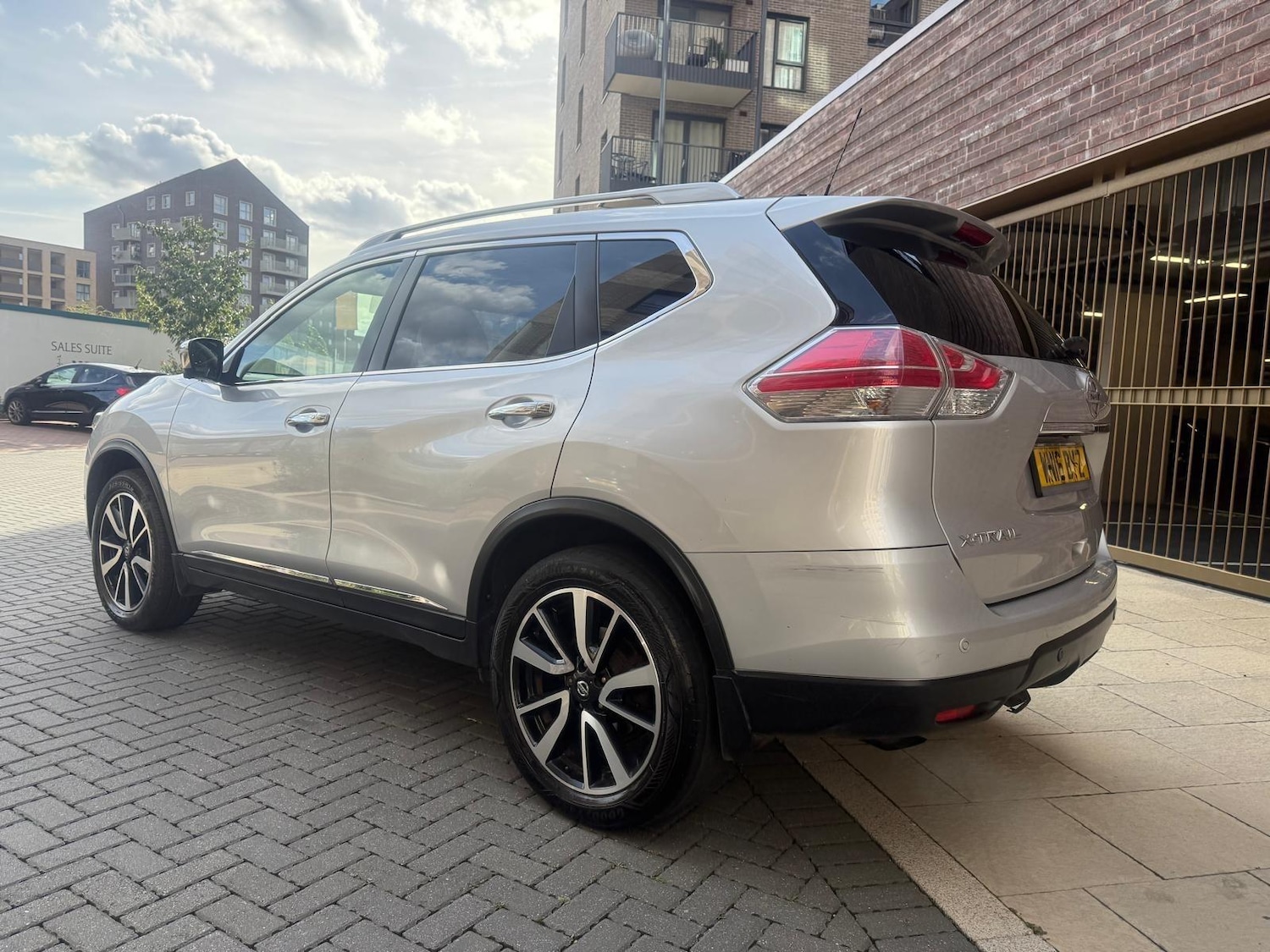 Used Nissan X-Trail 2016 for sale - 76251492: Photo 2