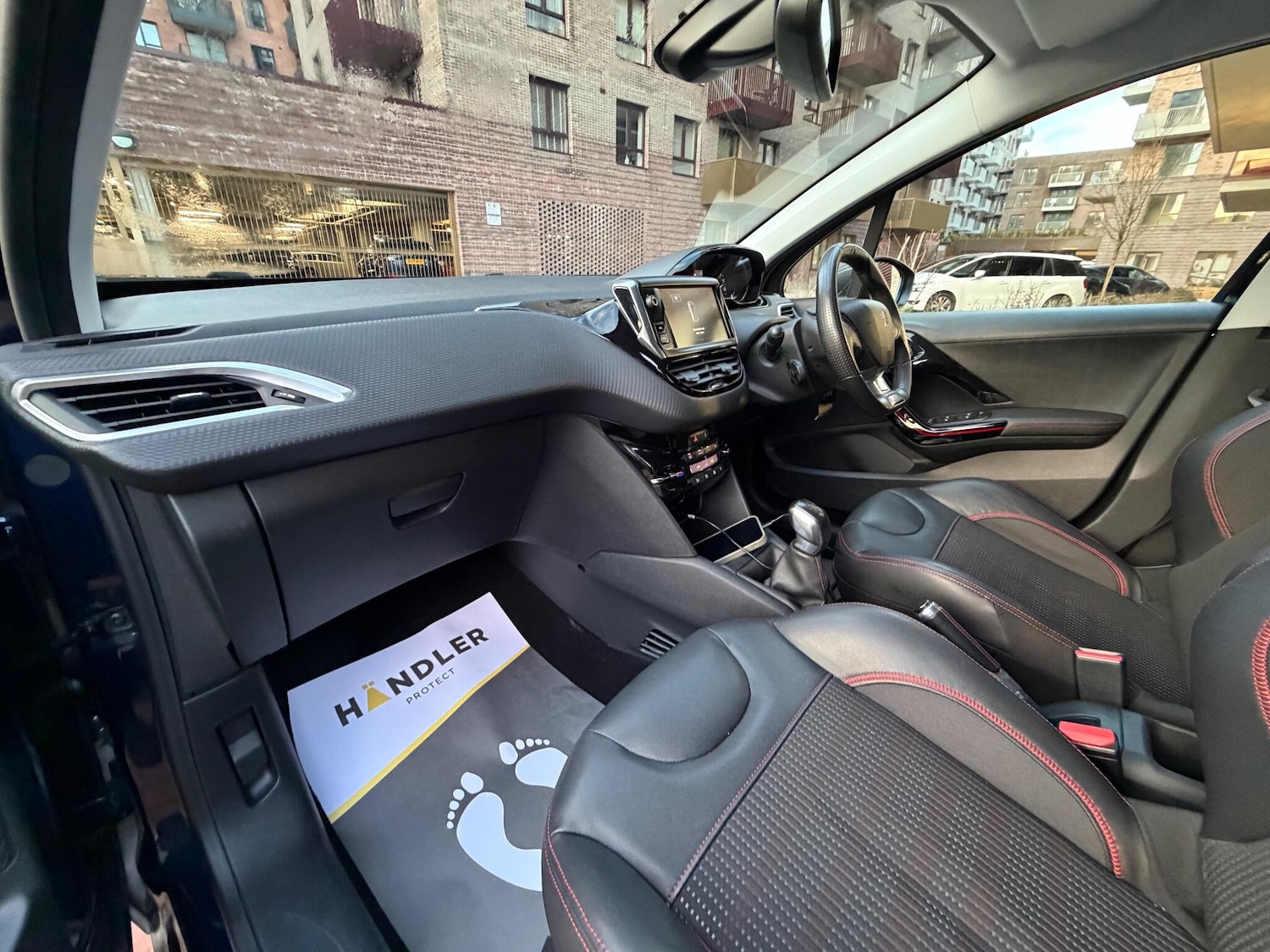 Used Peugeot 208 2017 for sale - 77175266: Photo 46